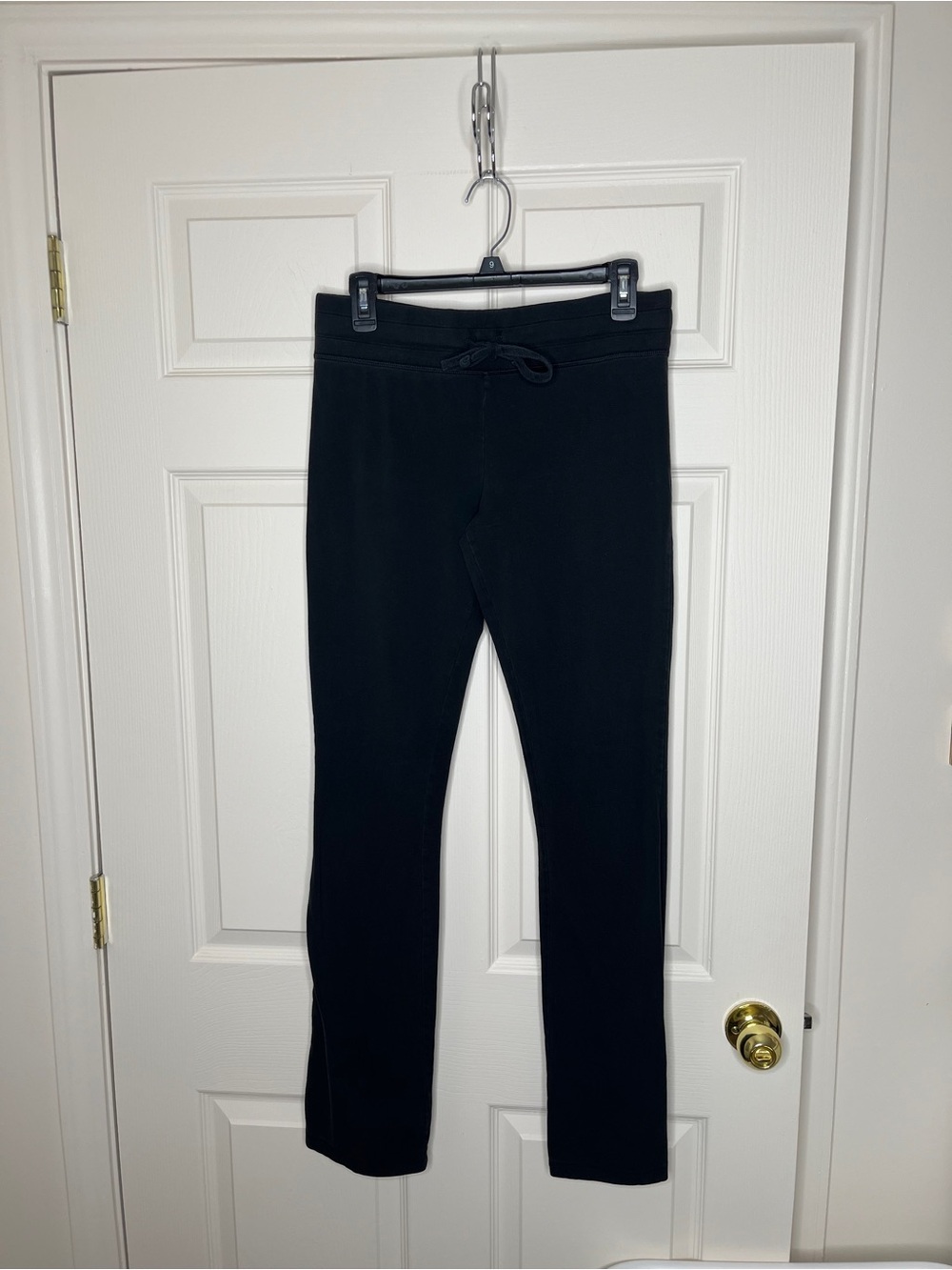 Black SO Yoga skinny bootcut low rise cotton pant